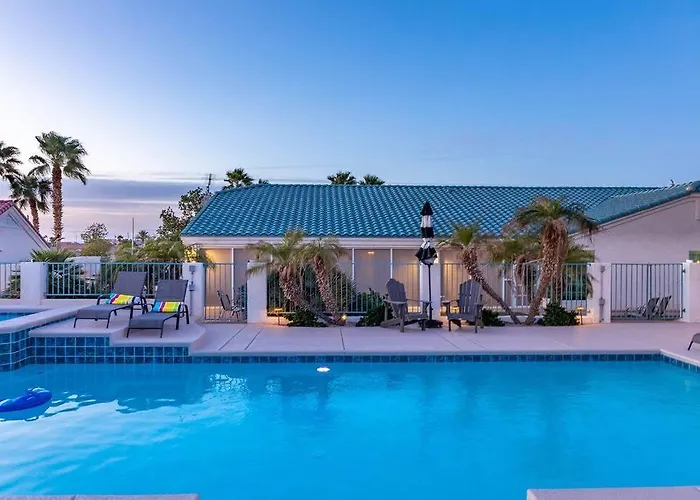 Pool Pool Table View Sleeps 24 *