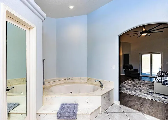 Holiday home Pool Pool Table View Sleeps 24 *