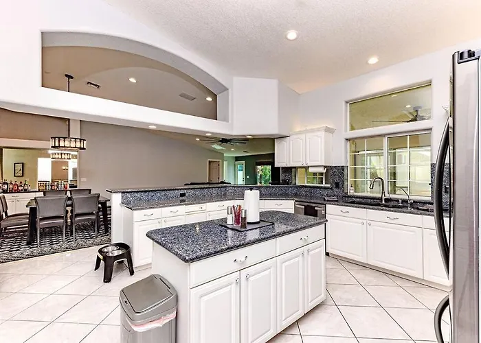 Pool Pool Table View Sleeps 24 Holiday home Lake Havasu City