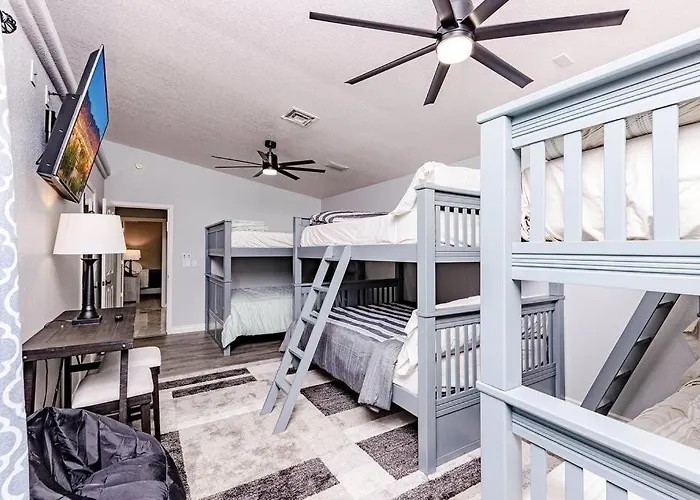 Pool Pool Table View Sleeps 24 Holiday home Lake Havasu City
