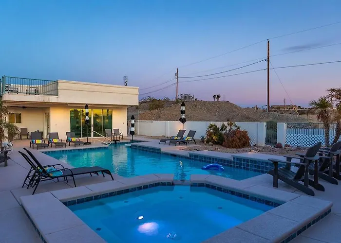 Pool Pool Table View Sleeps 24