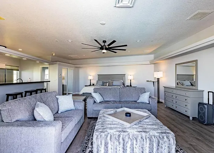 Holiday home Pool Pool Table View Sleeps 24 Lake Havasu City